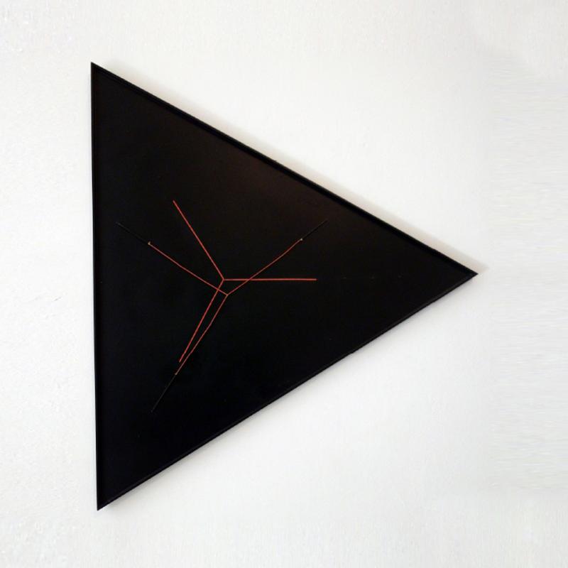 Spazio elastico. Triangolo